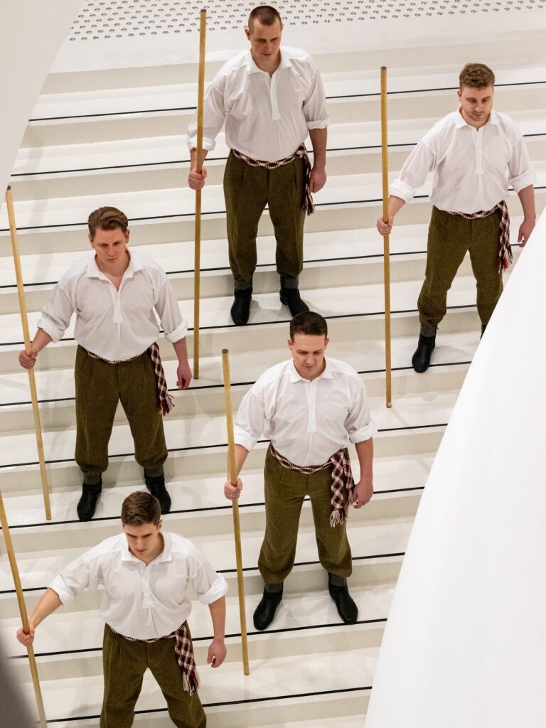 Šokių kolektyvas "Gūsis" kviečia prisijungti